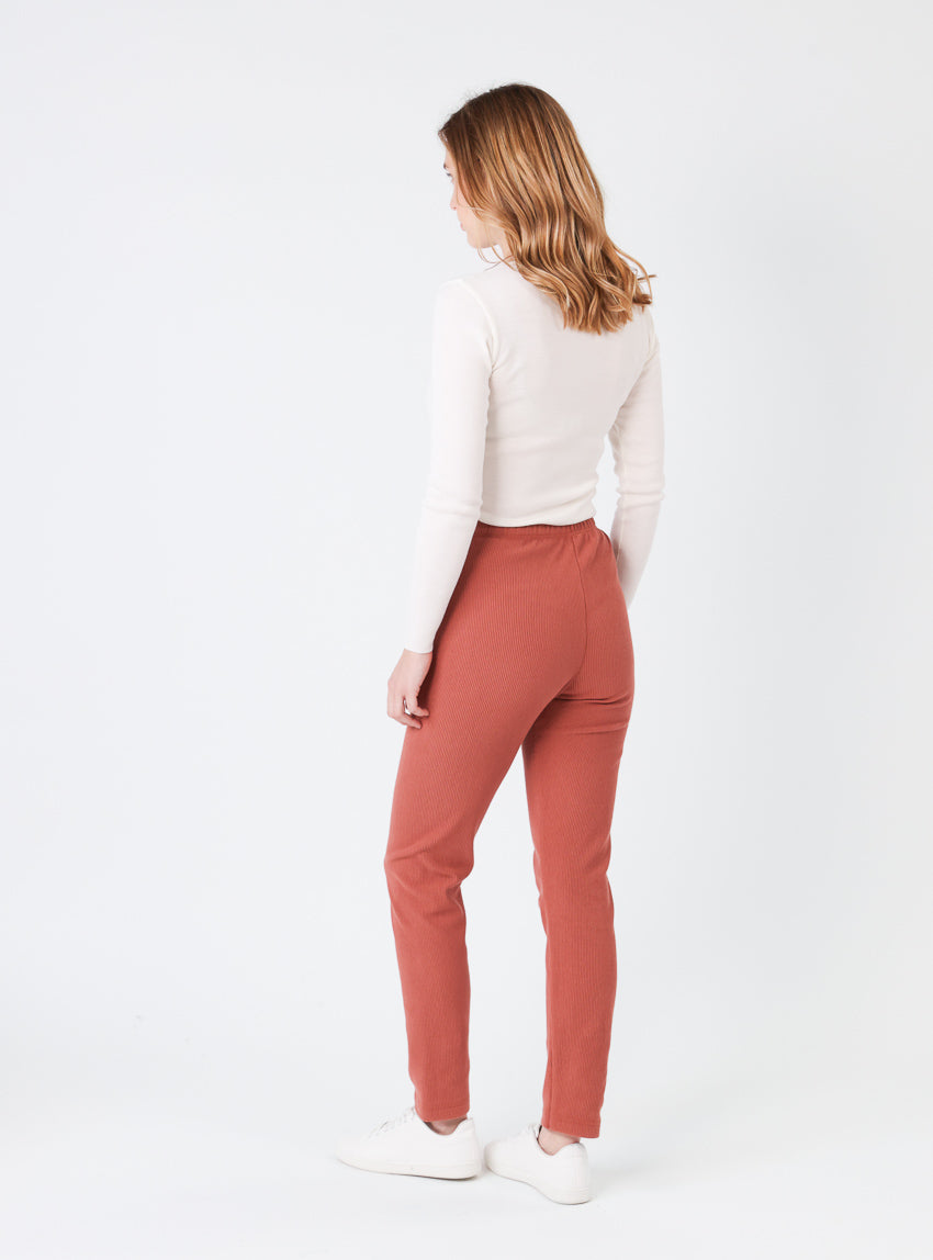 Pantalon femme en maille côtelée orange