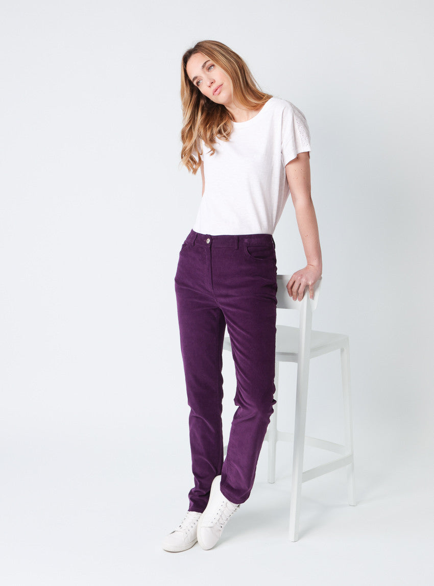 Pantalon femme en velours violet foncé